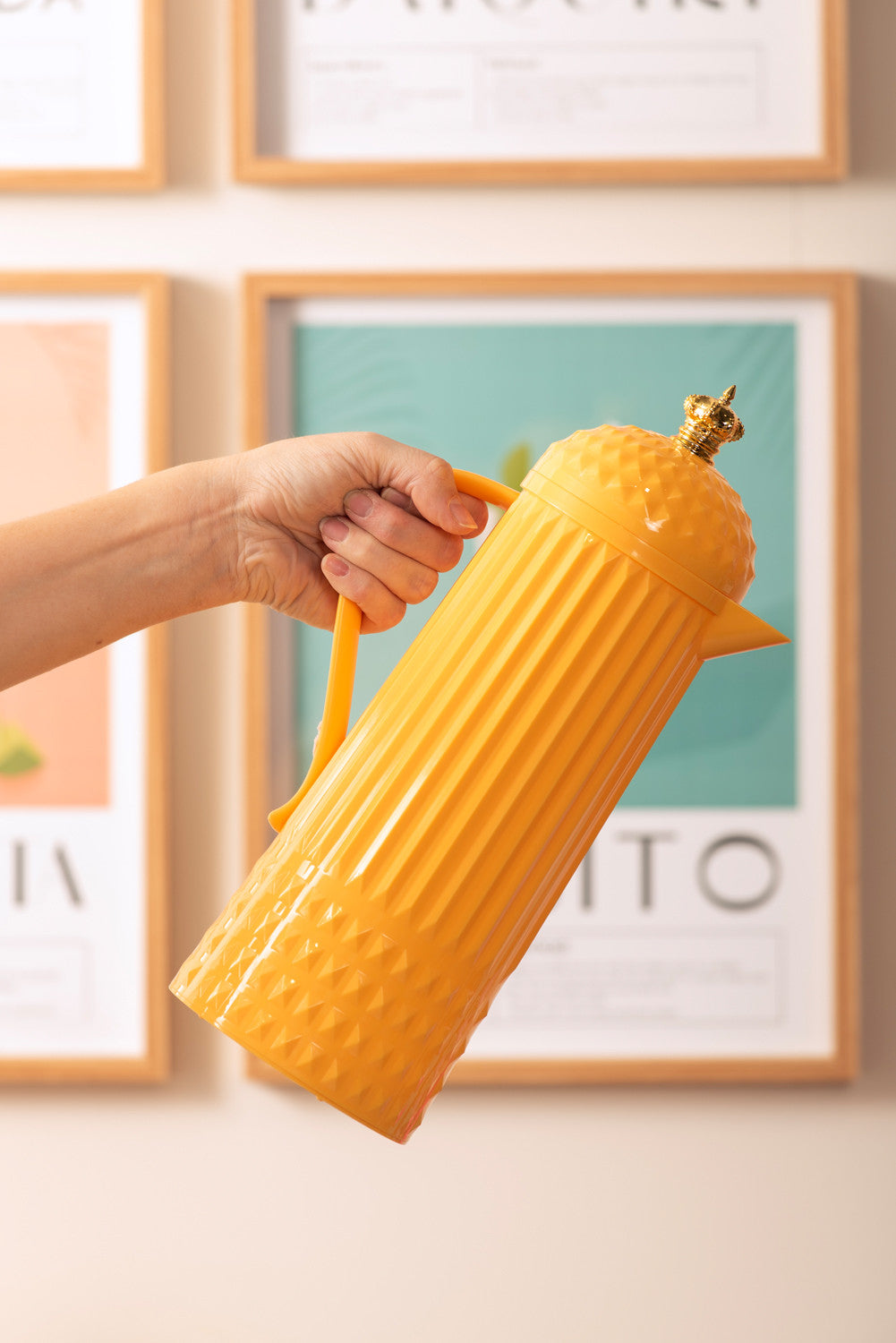 Thermos Bottle crown brigt yellow