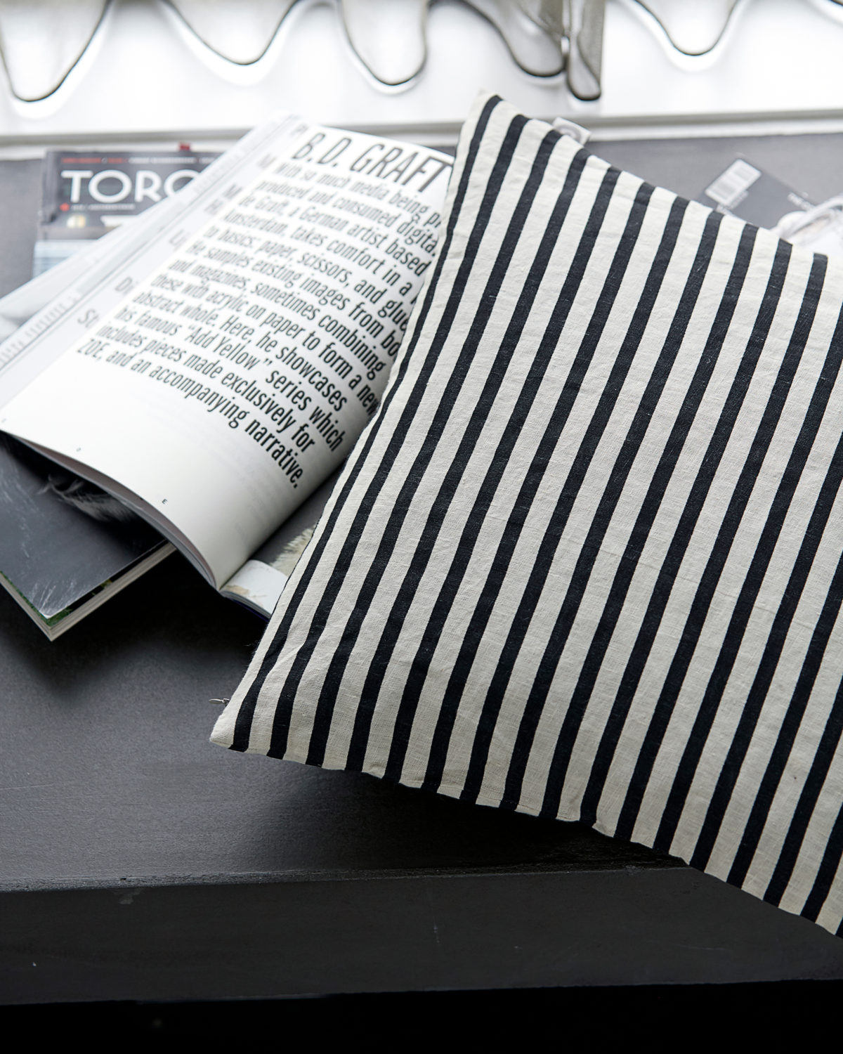 Pillow HDStripe black,grey