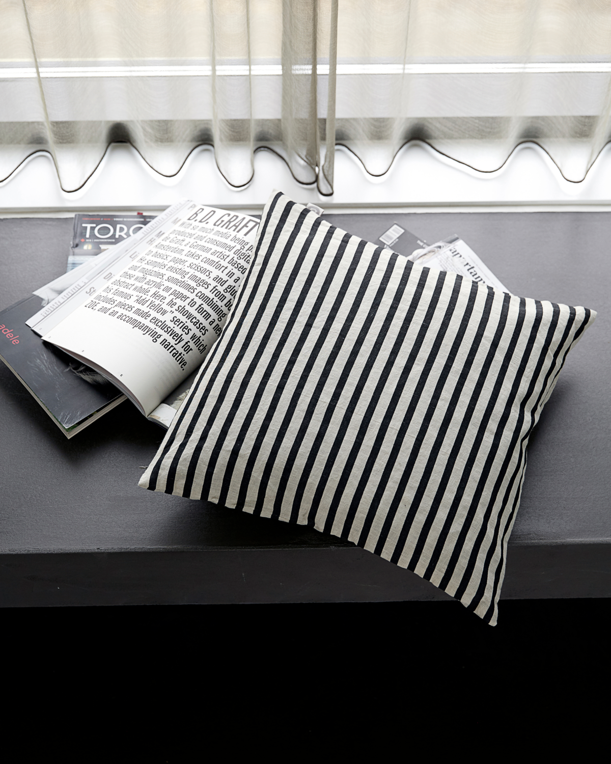Pillow HDStripe black,grey