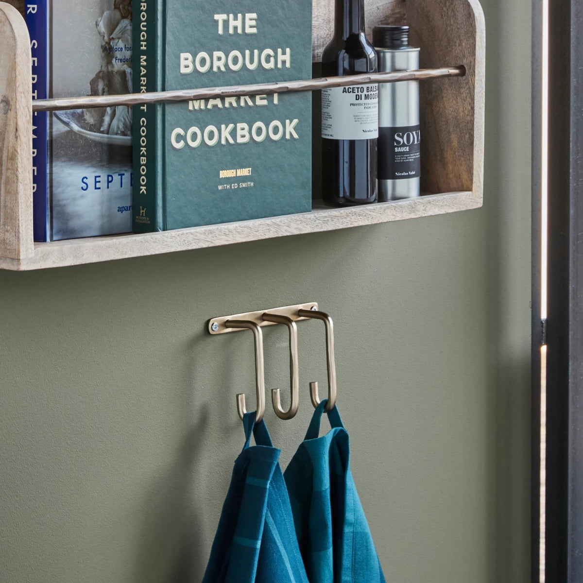 Rack, Welo, Brushed brass