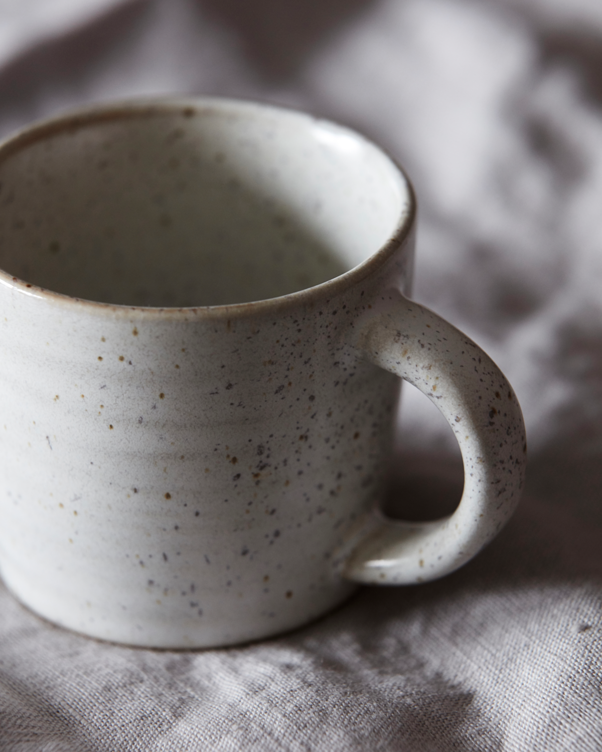 Cup, HDPion grey;white
