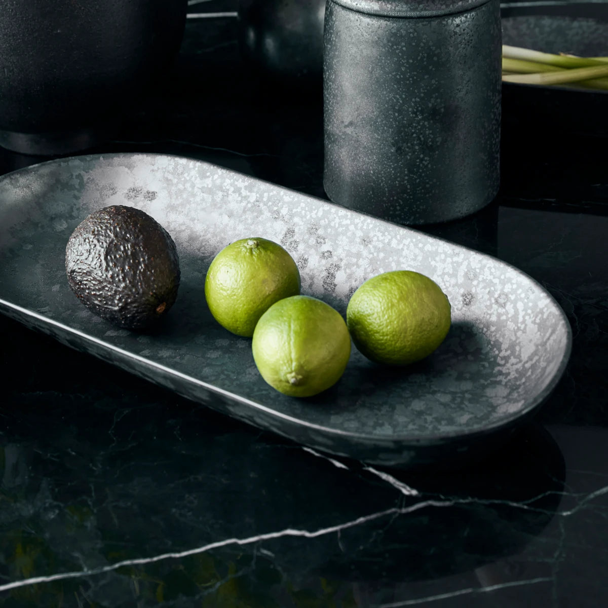 Serving dish black brown