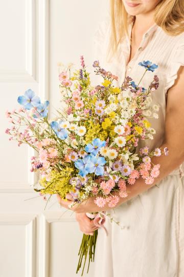 Blomst hvide/gule knopper