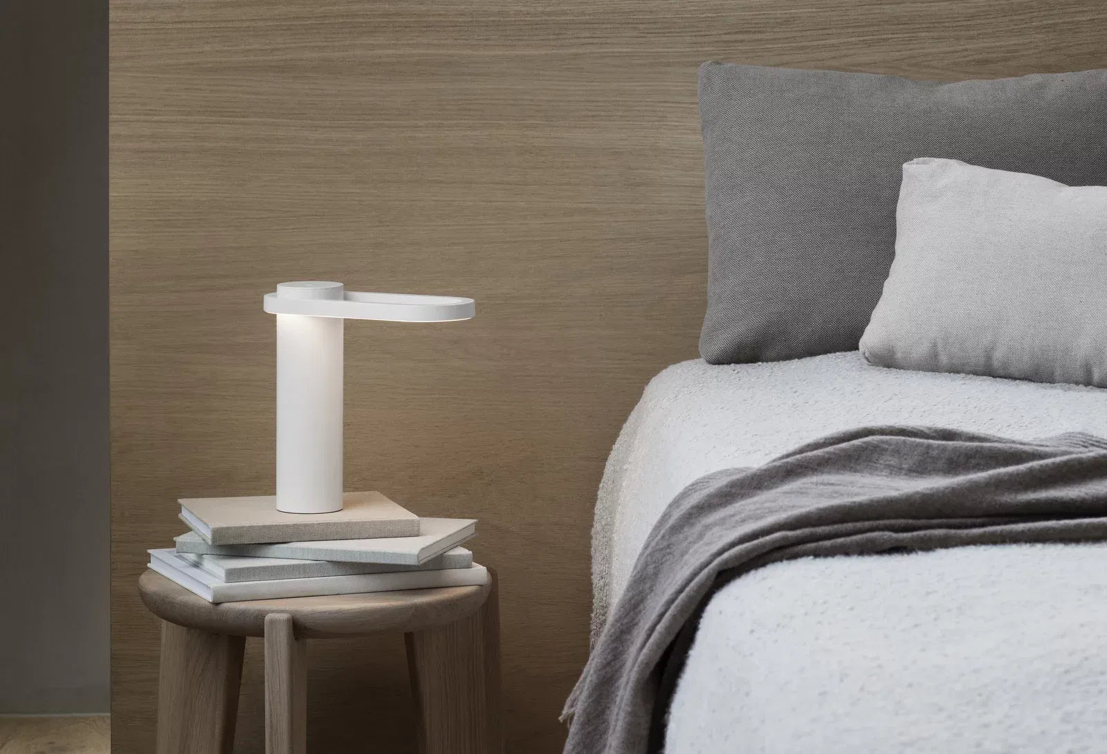 Throw B 130 cm. T200 cm Sharkskin