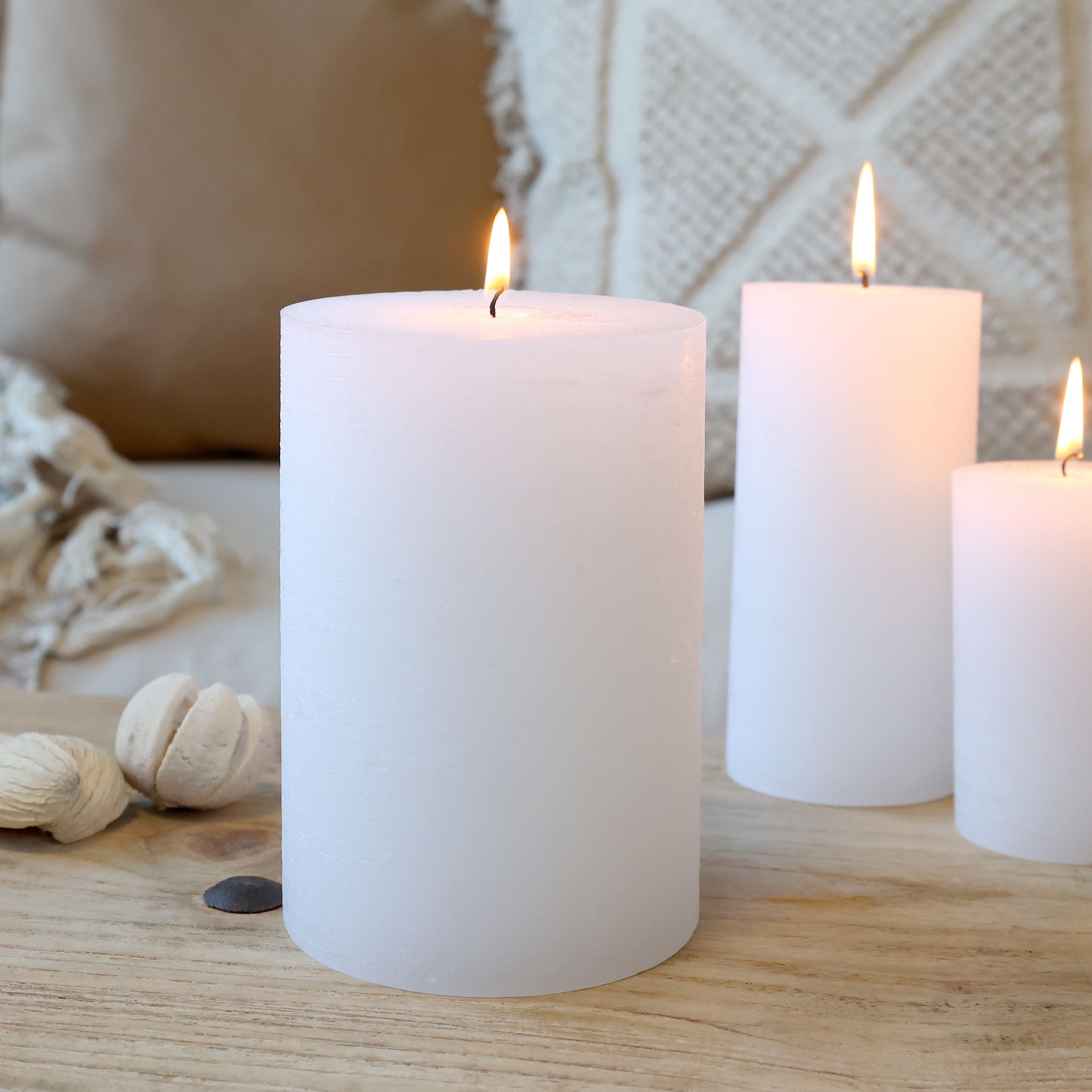 Macon lys rustik 90 t.H15Ø10 hvid