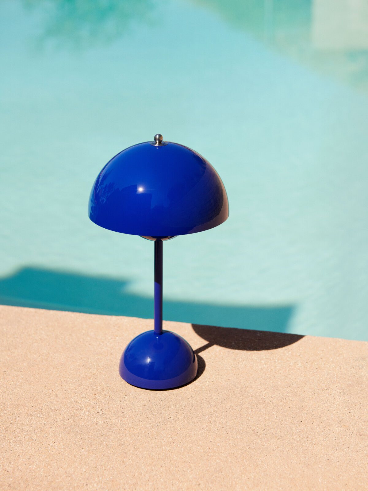 Flowerpot VP9 Stone Blue