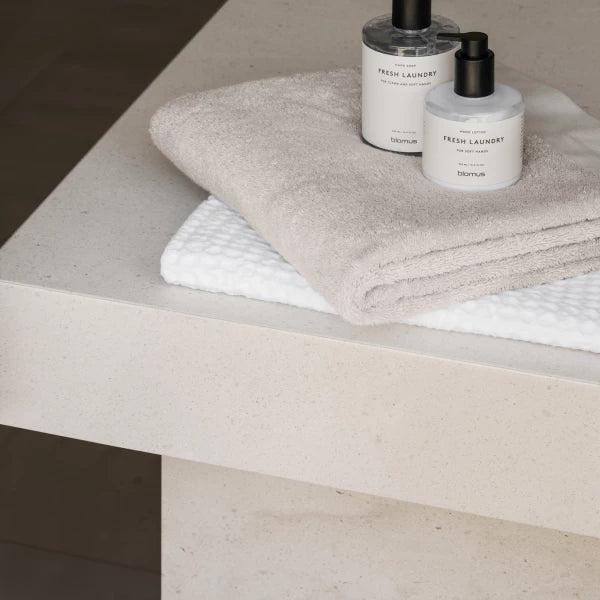 Hand soap scent fresh laundry satomi