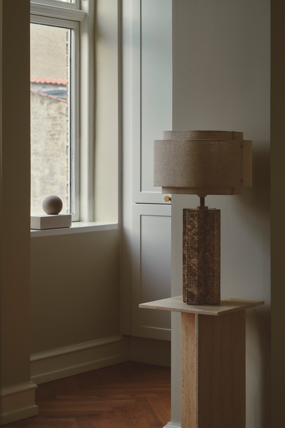 Takai Marble Bordlampe Brun
