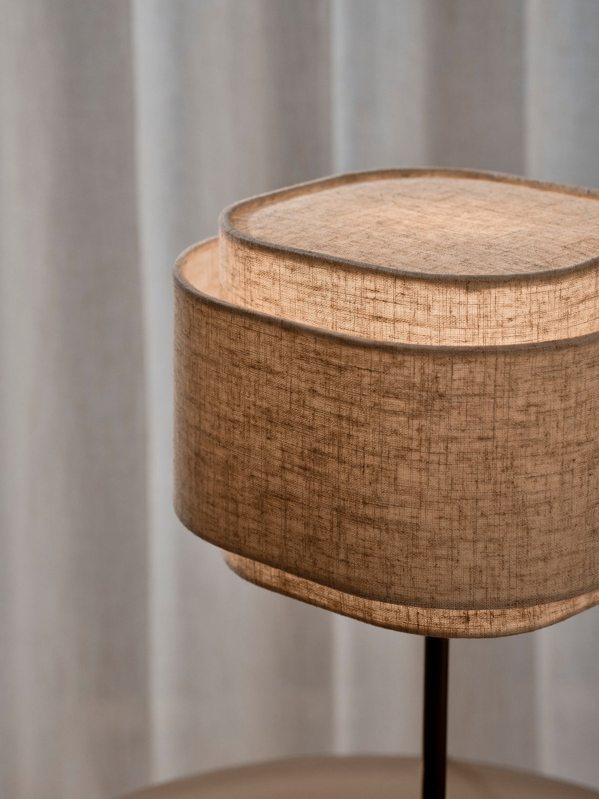 Takai bordlampe Beige