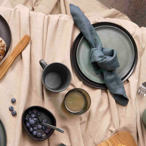 RAW Titanium Black - frokost tallerken 23cm