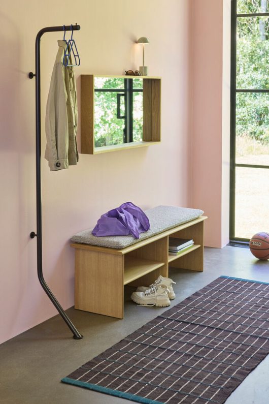 Bend Clothing Rack Dark Brown