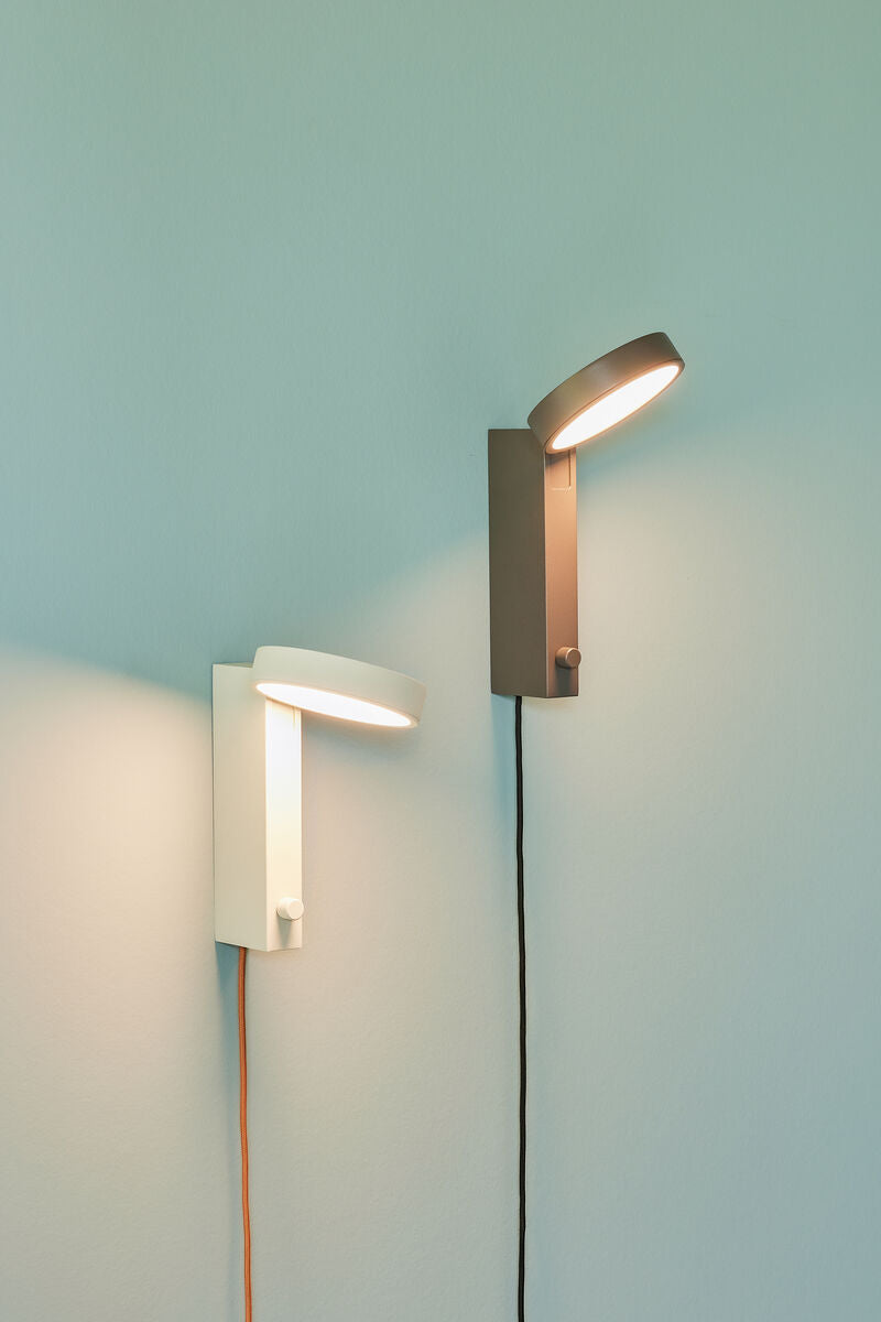 Crea wall light brown