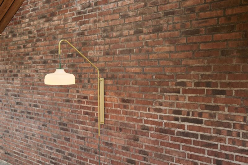 Current wall light green