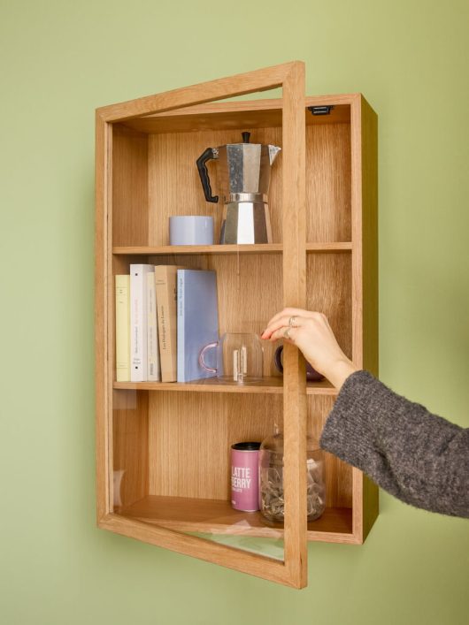 Panorama display shelf