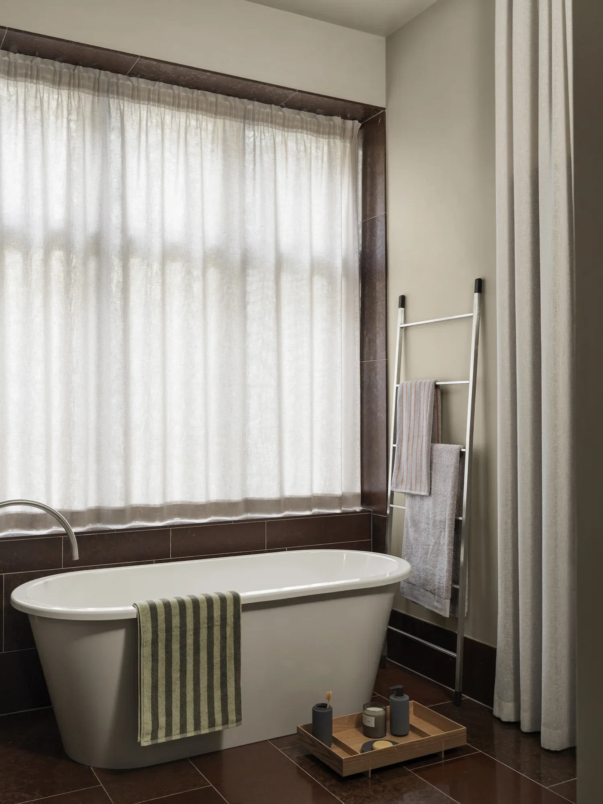 Bath towel -ARTO- colour Desert Sage/Agave Green