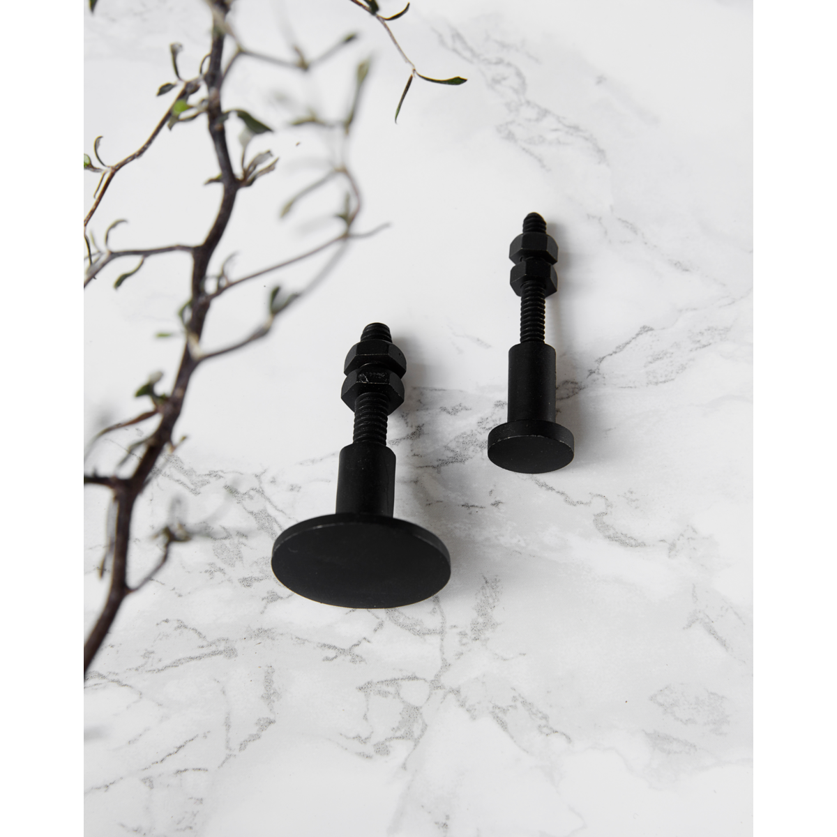 Knob - black