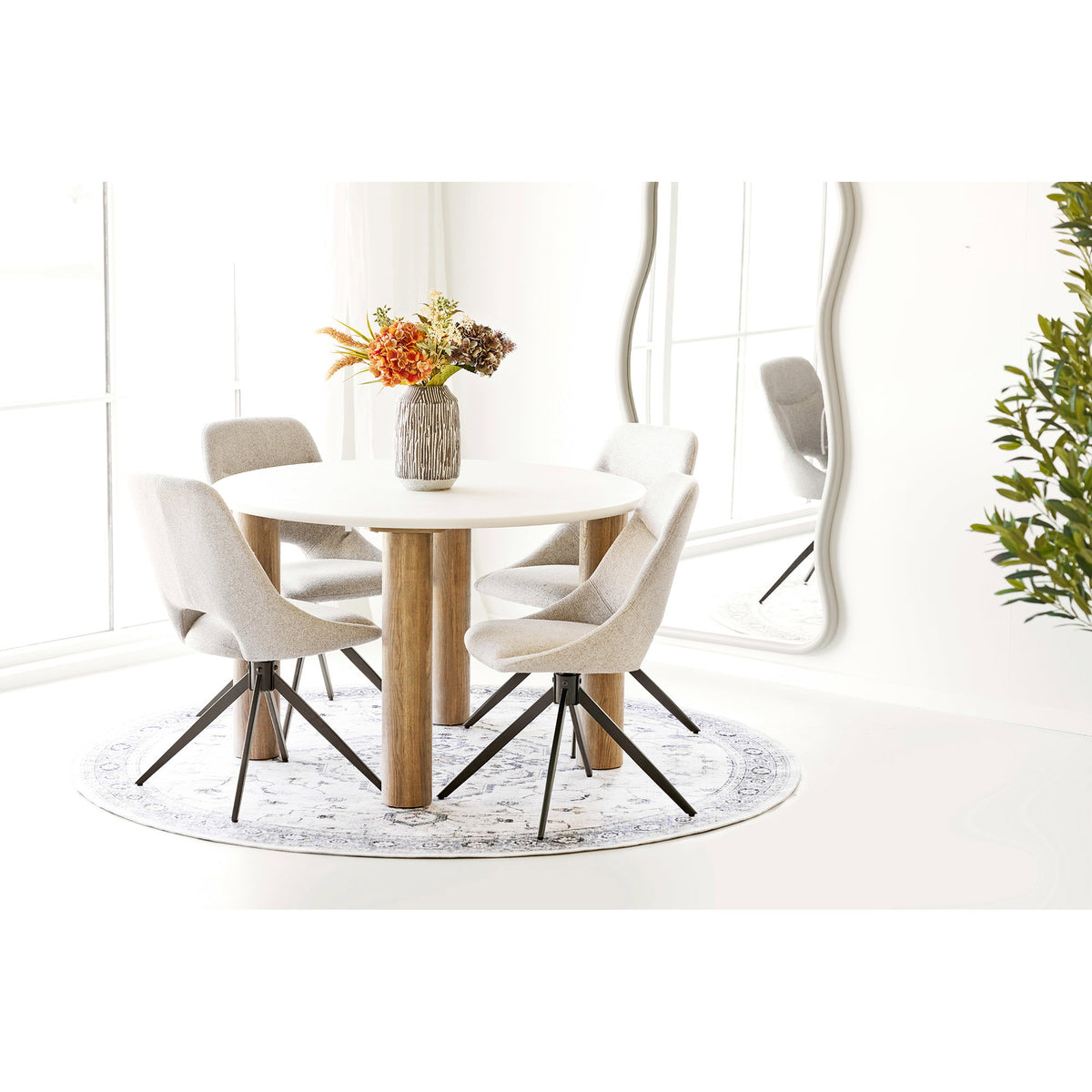 Havana Rug, off white/beige/dusty blue,