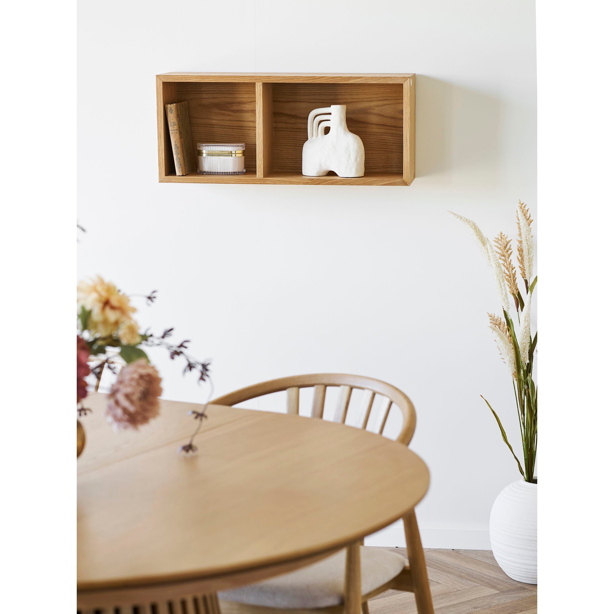 Oshawa wall shelf