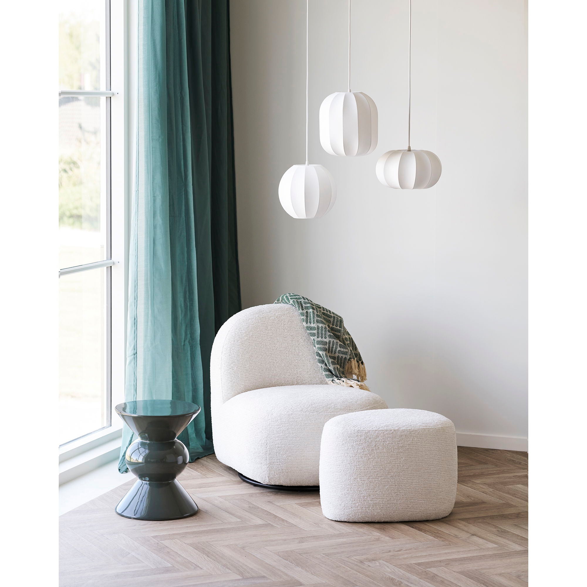 Coventry pendant, white1