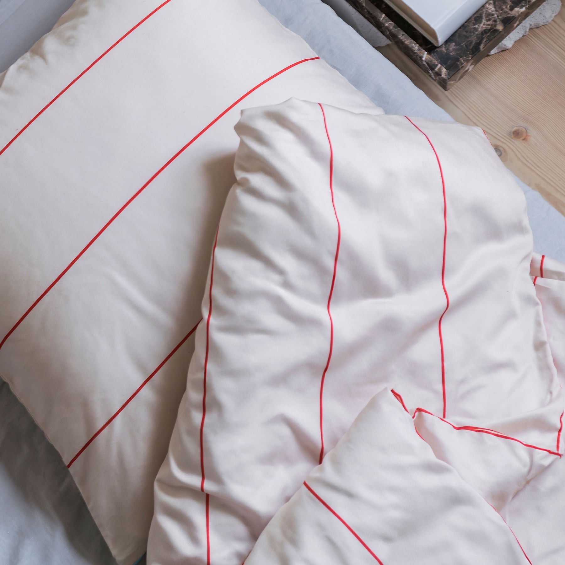 ALIGN bed set, Bright red/Sand