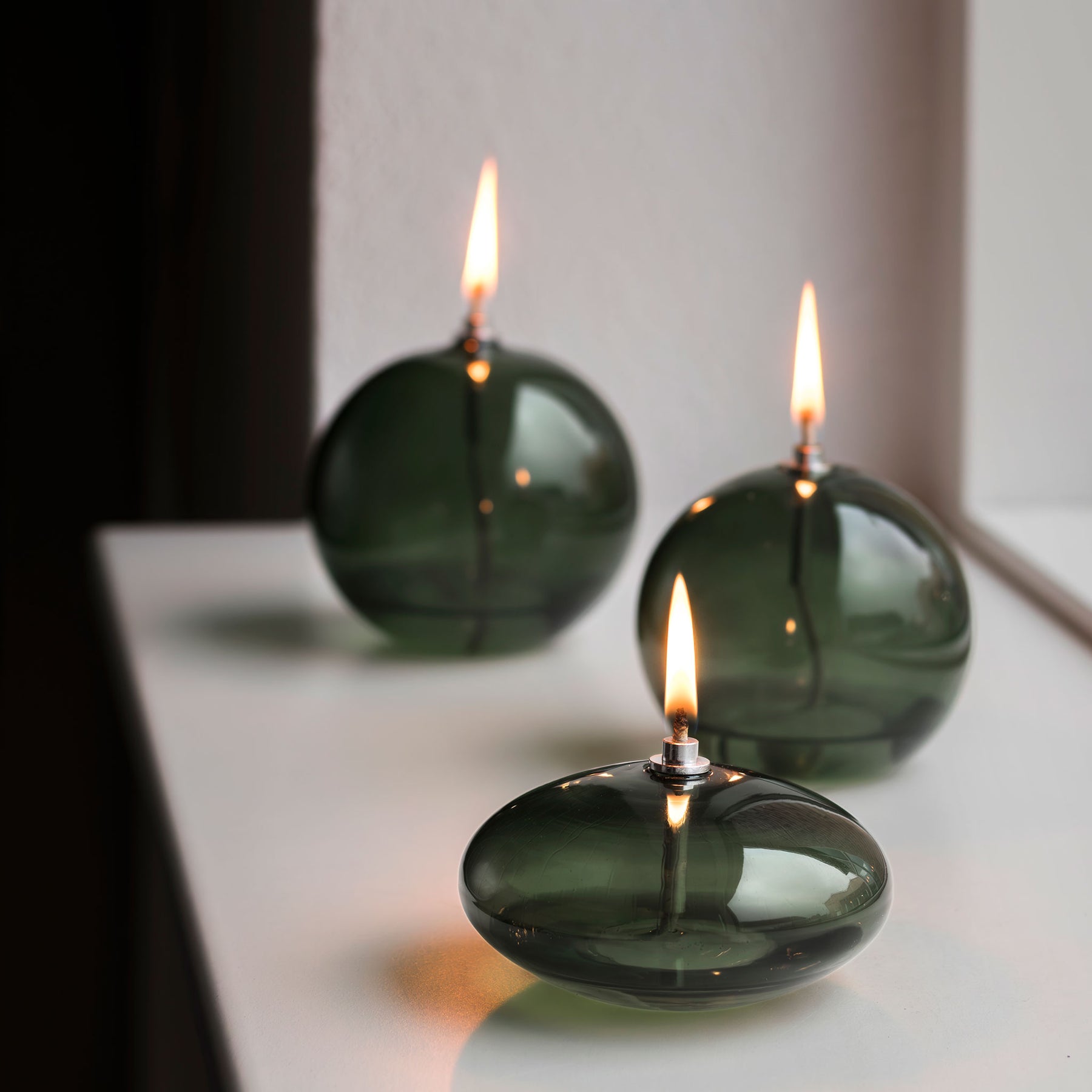 Aura oil lamp, large, dark forest