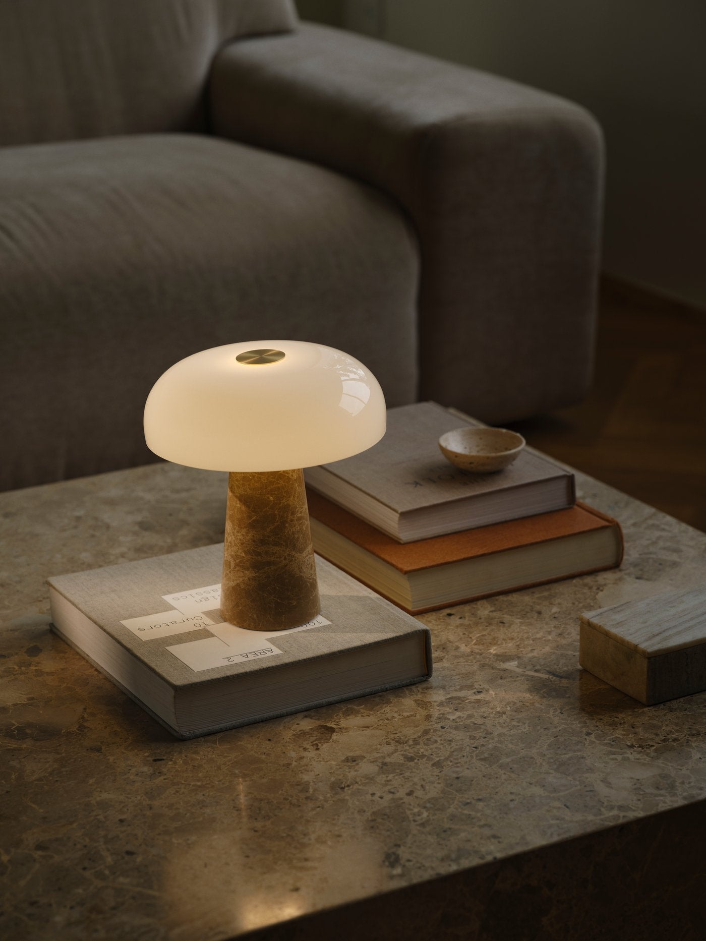 Glossy Mini Table lamp Beige