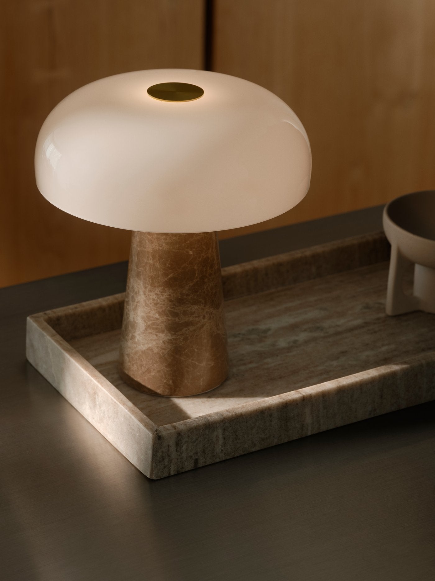 Glossy Mini Table lamp Beige