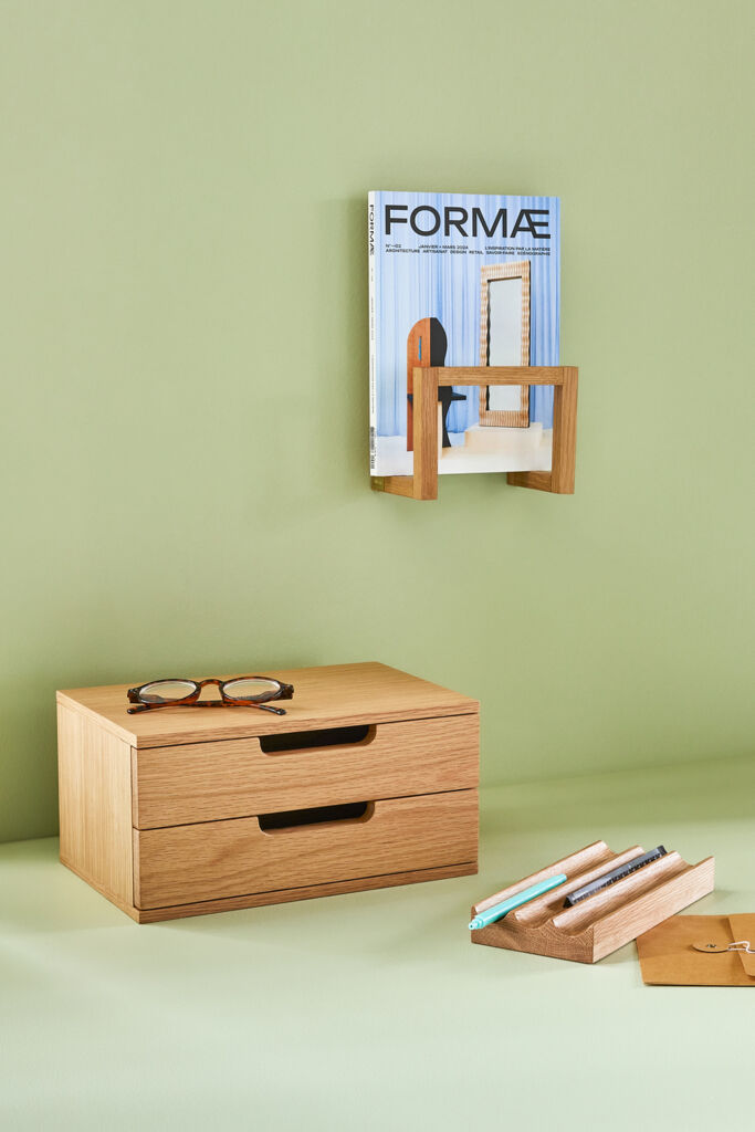 AtHand Wall Shelf/Bedside Table Natural