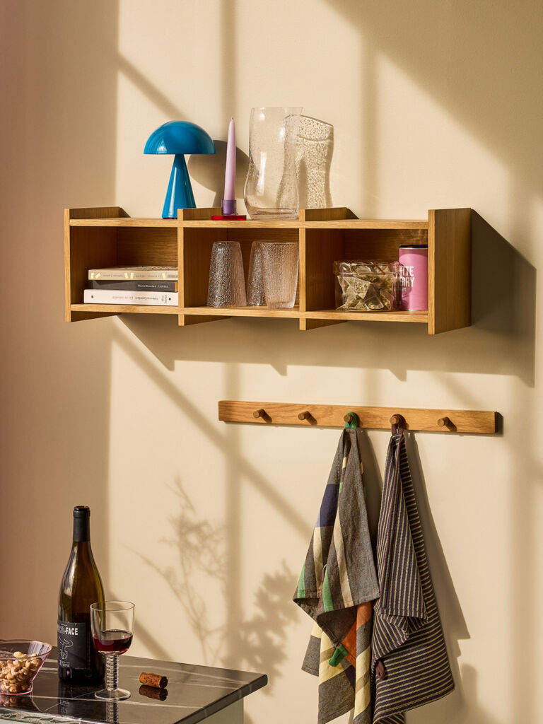 Cosplay Coatrack L60