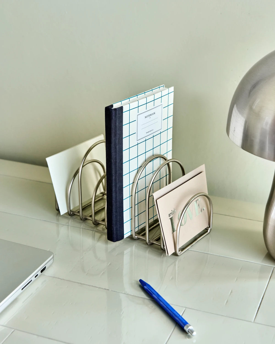 Organiser, HDPampi, Brushed silver finish